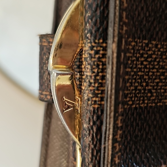 ✨️AUTHENTIC✨️ Louis Vuitton Ebene Damier Kiss Wallet - Picture 10 of 16